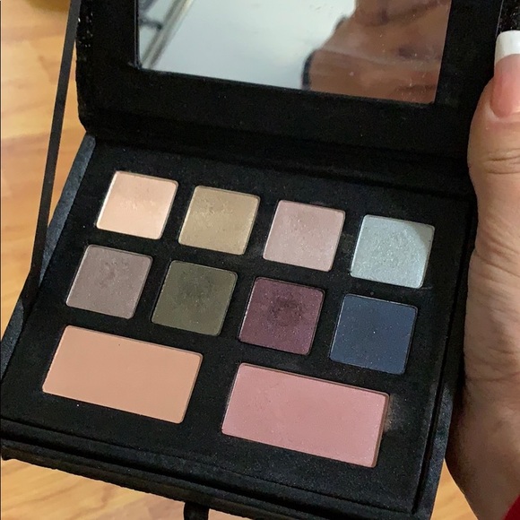 LORAC eyeshadow palette - Picture 2 of 6